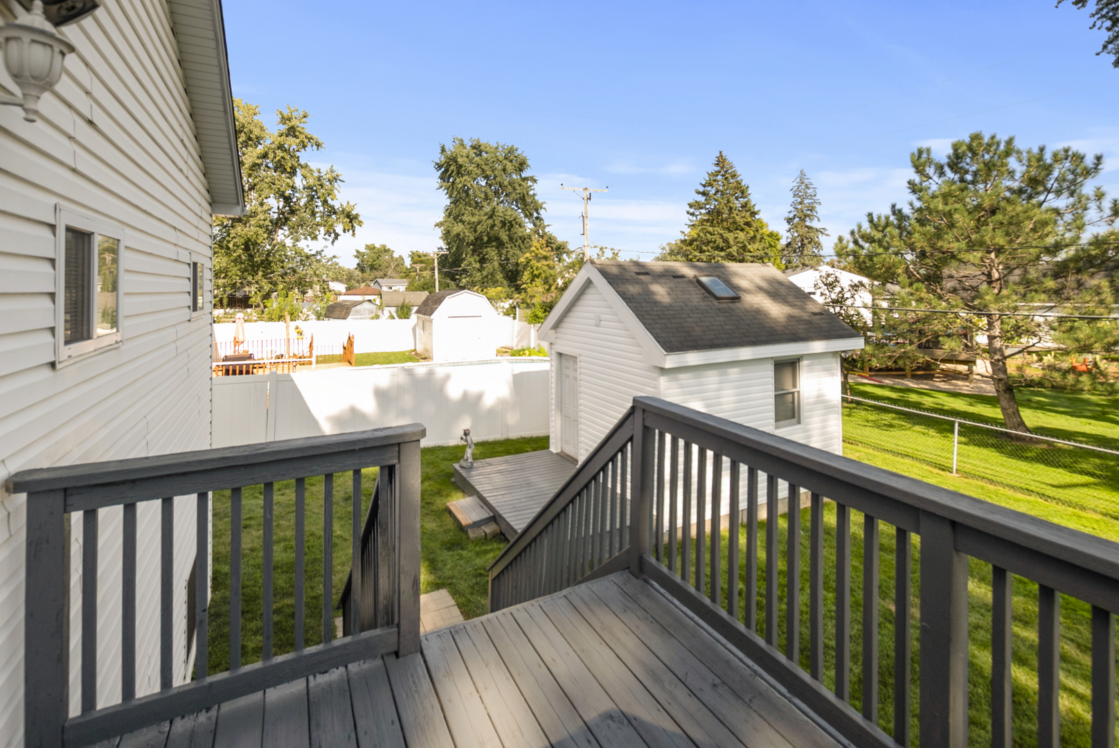 2605 Willow Avenue, Woodridge, IL 60517