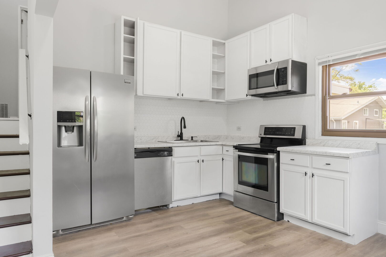 720 W Terrace Street, Villa Park, IL 60181