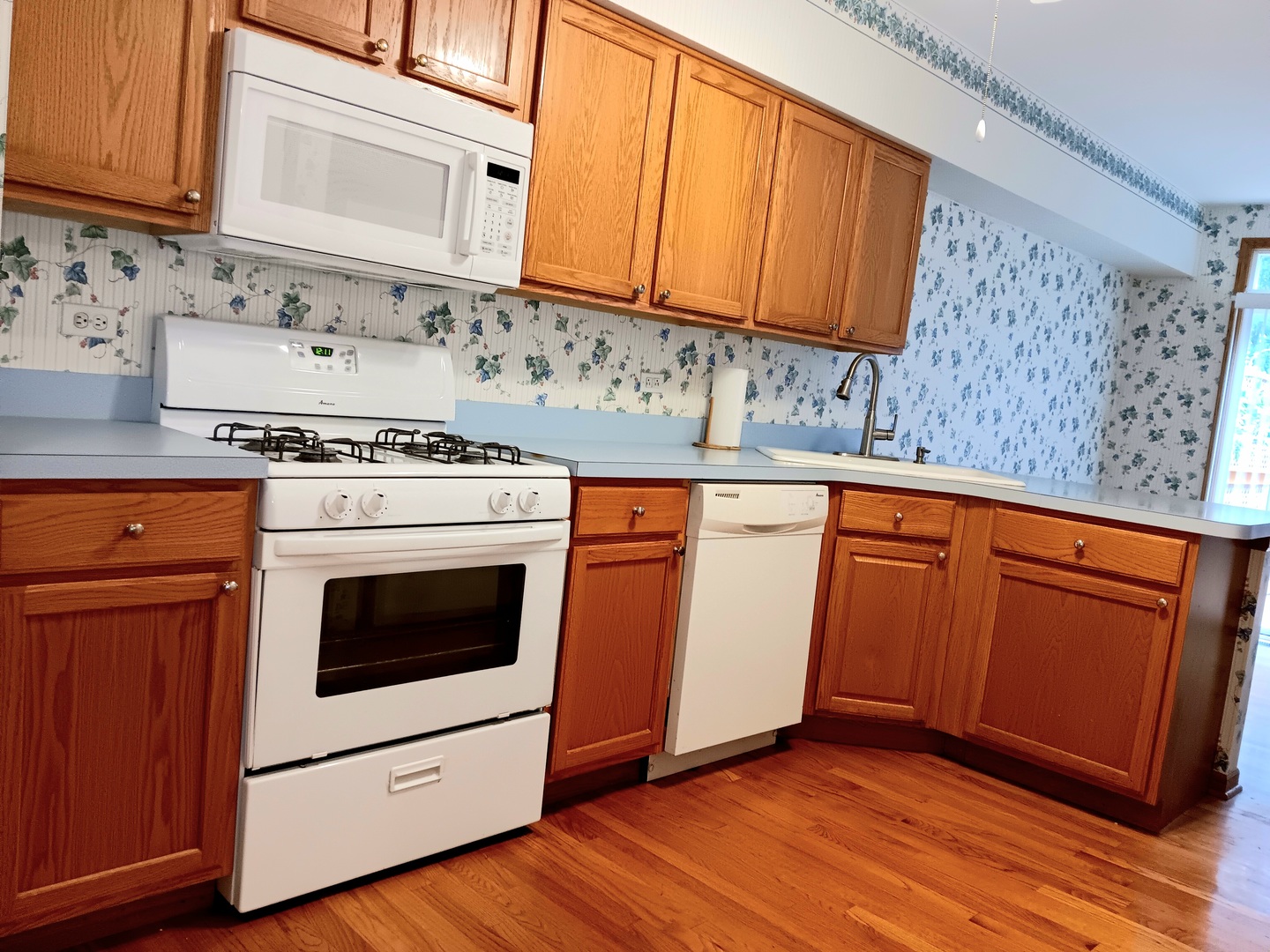 16013 W Iroquois Drive, Lockport, IL 60441