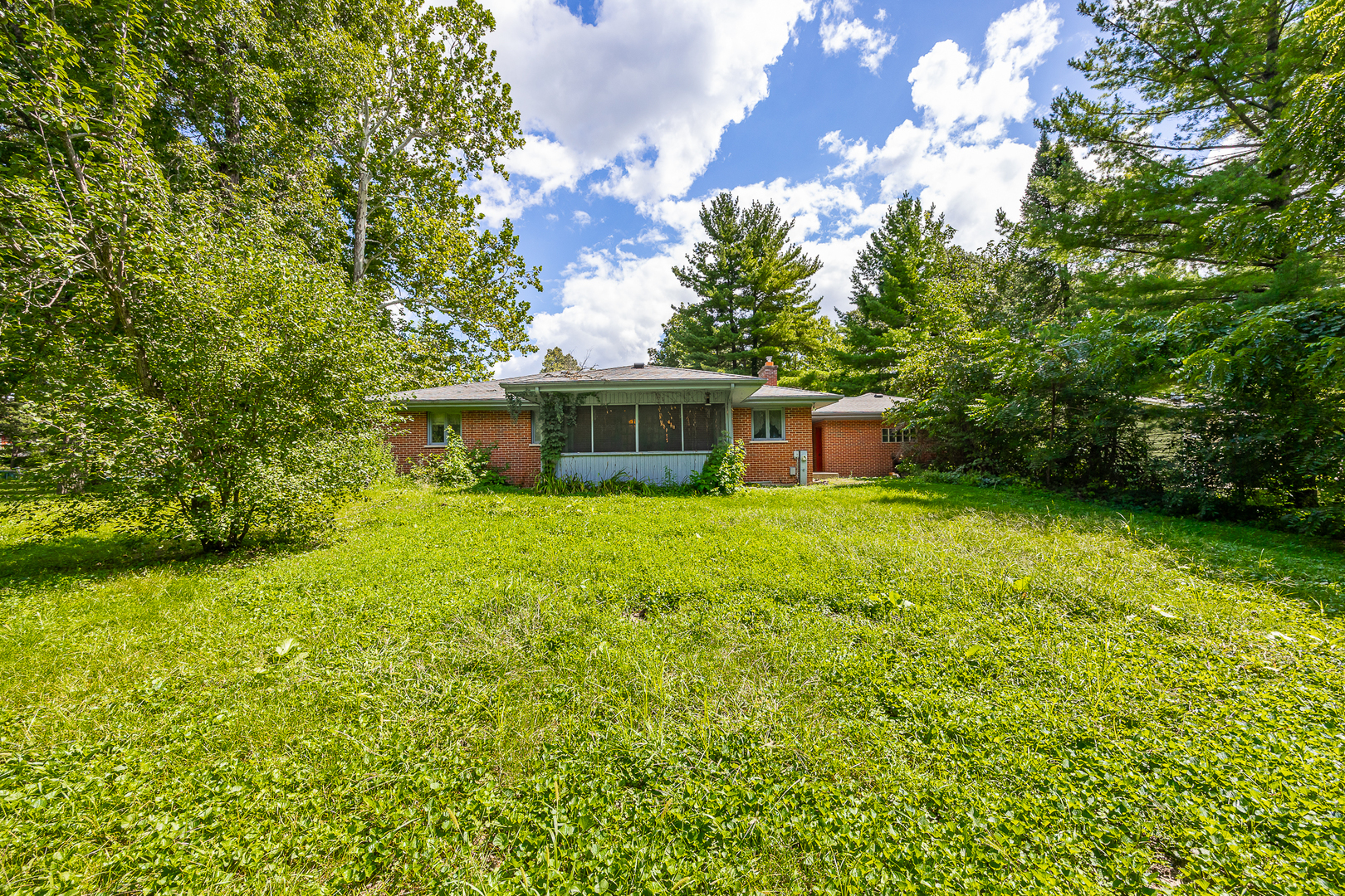 3N424 Elm Court, West Chicago, IL 60185