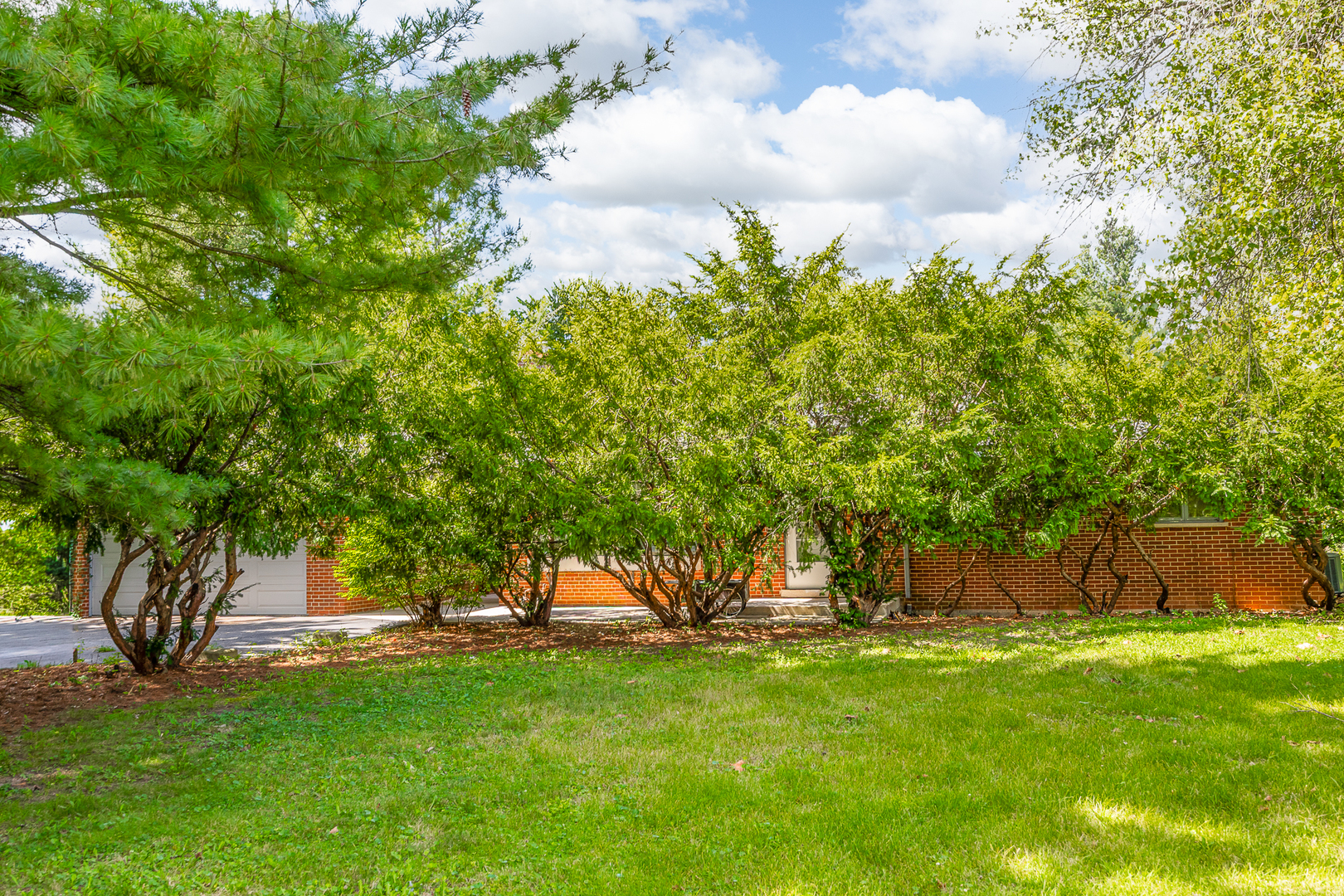 3N424 Elm Court, West Chicago, IL 60185