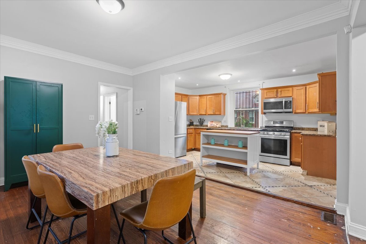 7711 S Throop Street, Chicago, IL 60620