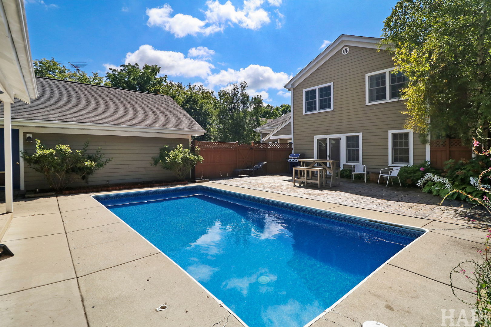 316 W Station Street, Barrington, IL 60010