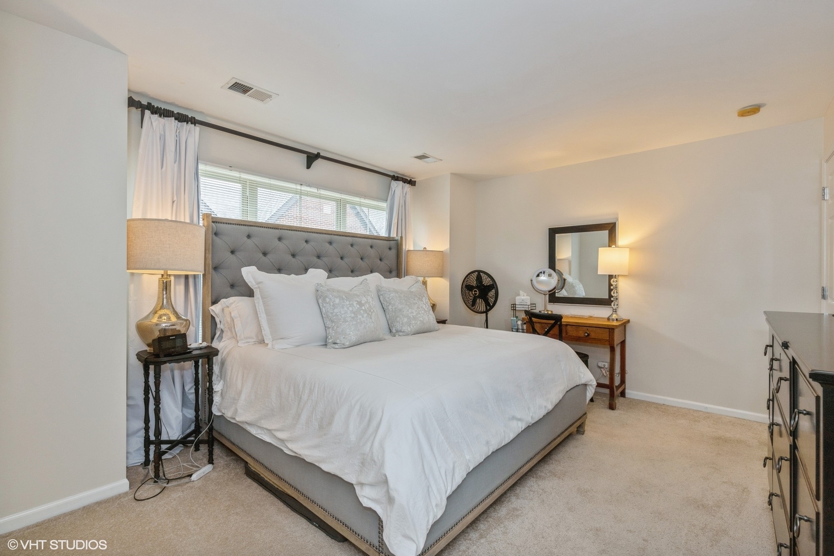 335 W Alpine Springs Drive #335, Vernon Hills, IL 60061