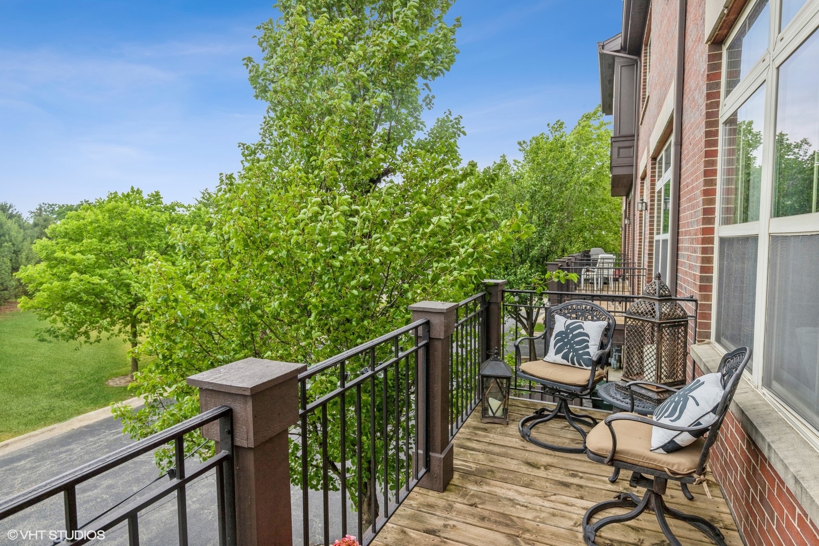 335 W Alpine Springs Drive #335, Vernon Hills, IL 60061