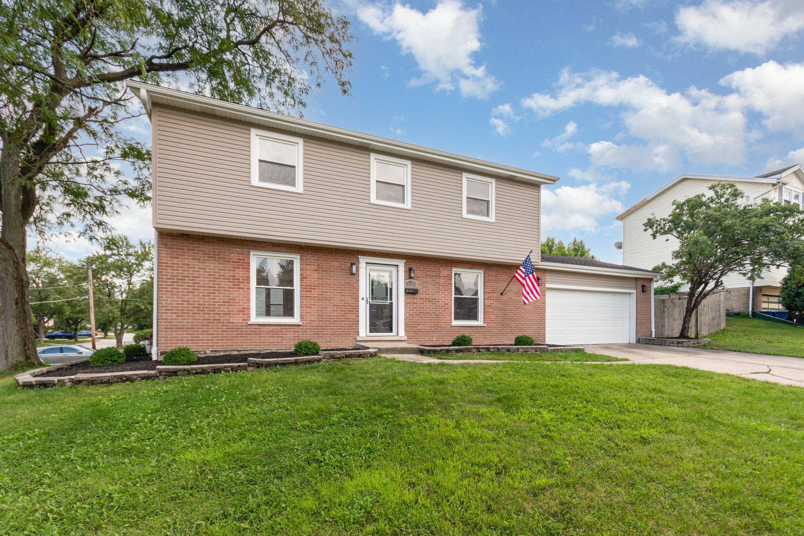 9101 Sycamore Drive, Hickory Hills, IL 60457