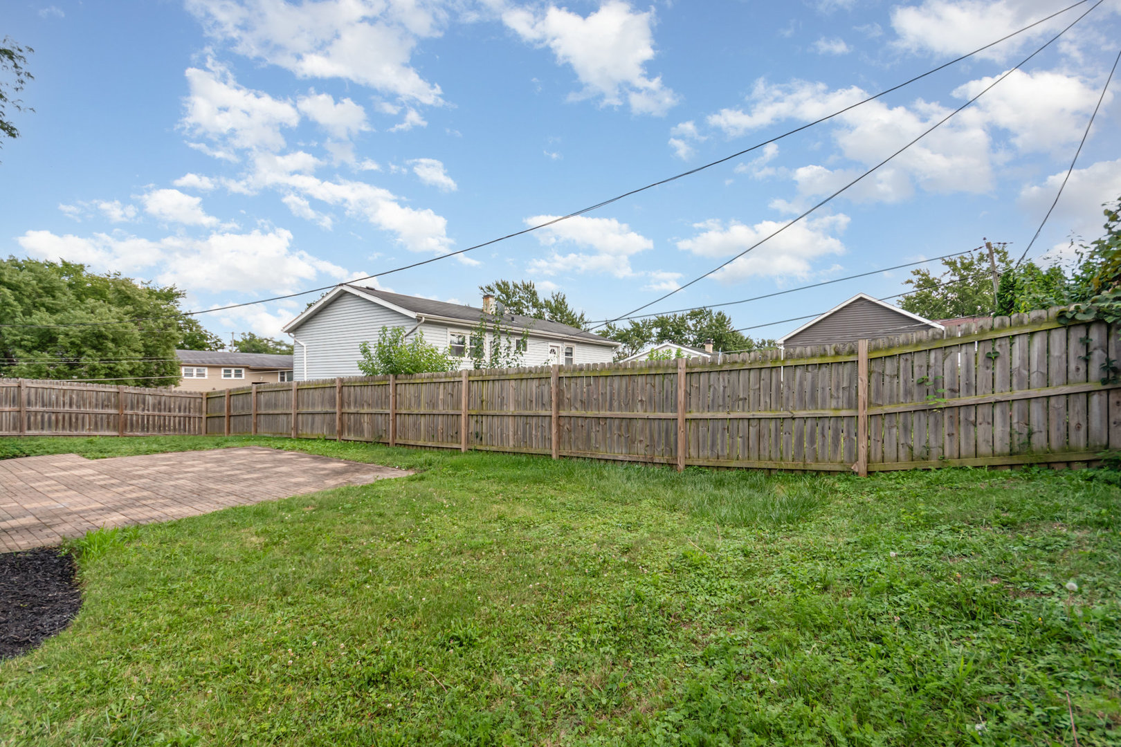 9101 Sycamore Drive, Hickory Hills, IL 60457