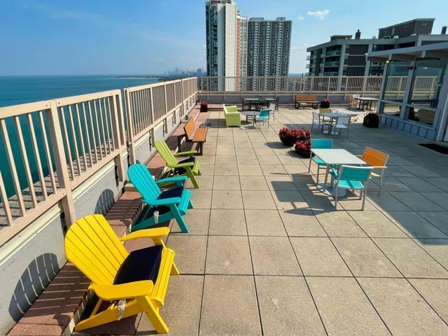 6157 N Sheridan Road #8E, Chicago, IL 60660