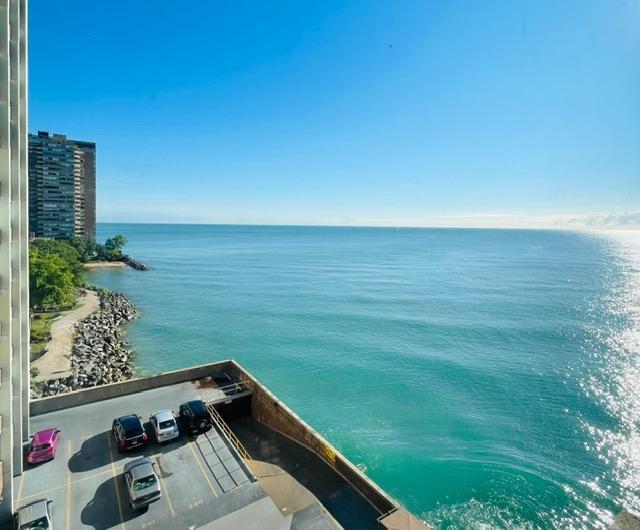 6157 N Sheridan Road #8E, Chicago, IL 60660