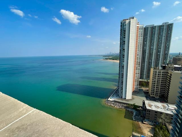 6157 N Sheridan Road #8E, Chicago, IL 60660