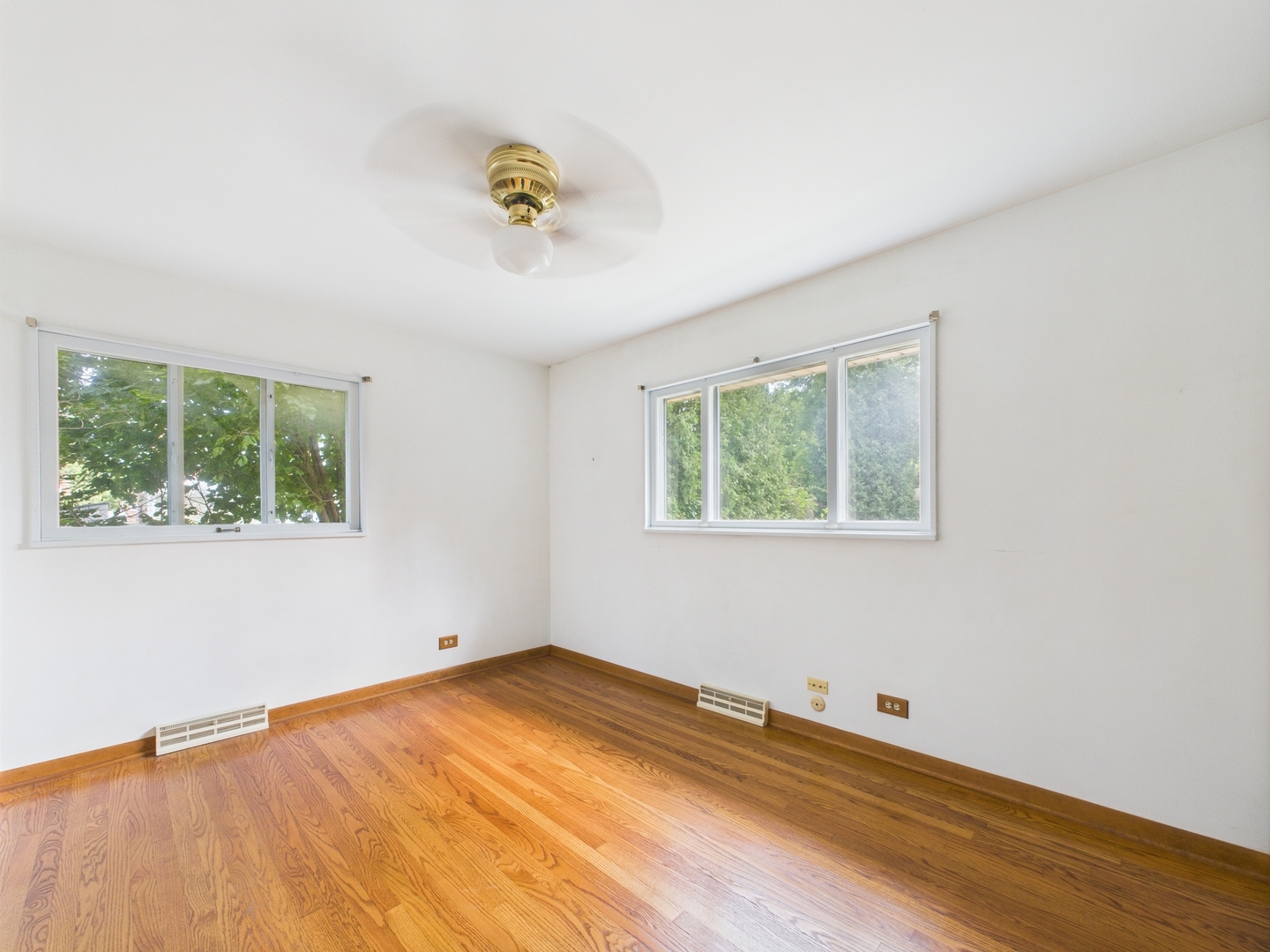 29 Dale Street, Glenview, IL 60025
