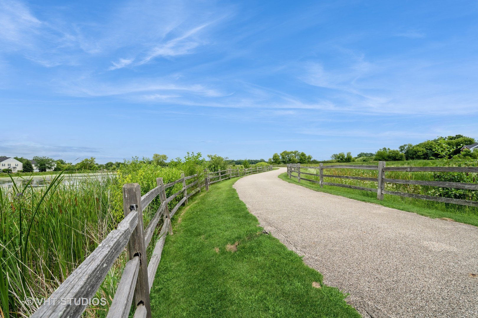 363 S Litchfield Drive, Round Lake, IL 60073