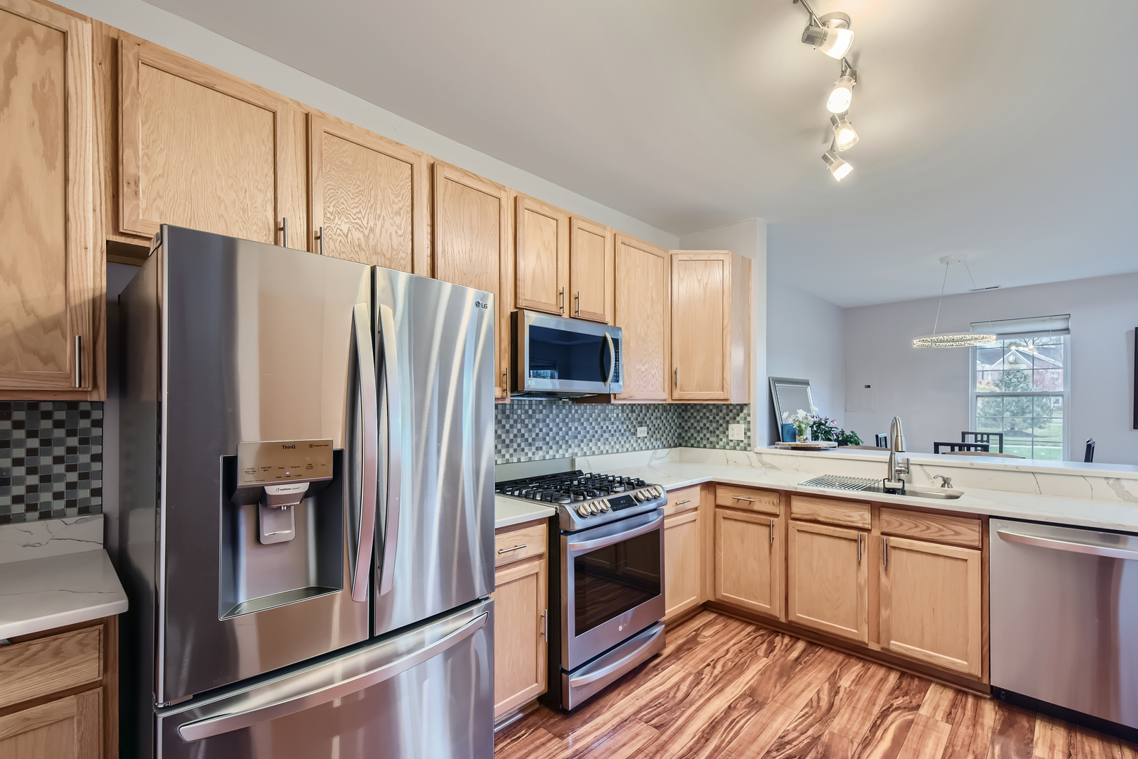 363 S Litchfield Drive, Round Lake, IL 60073