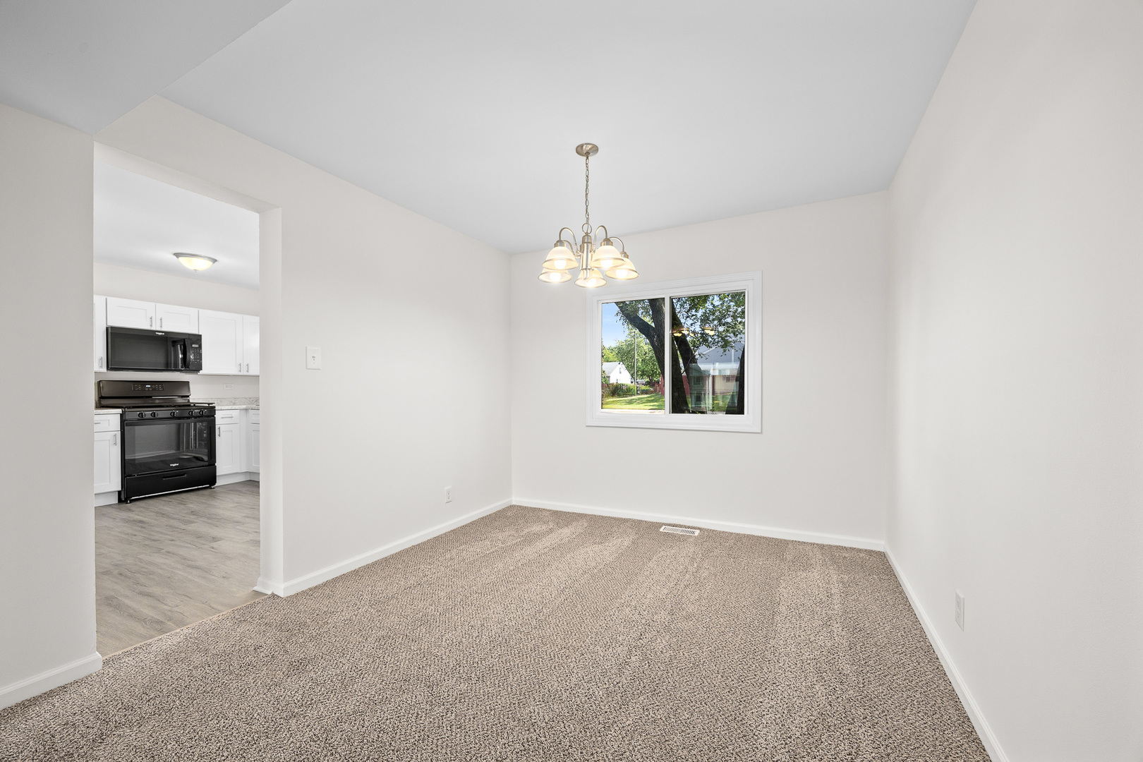 443 Mallview Lane, Bolingbrook, IL 60440