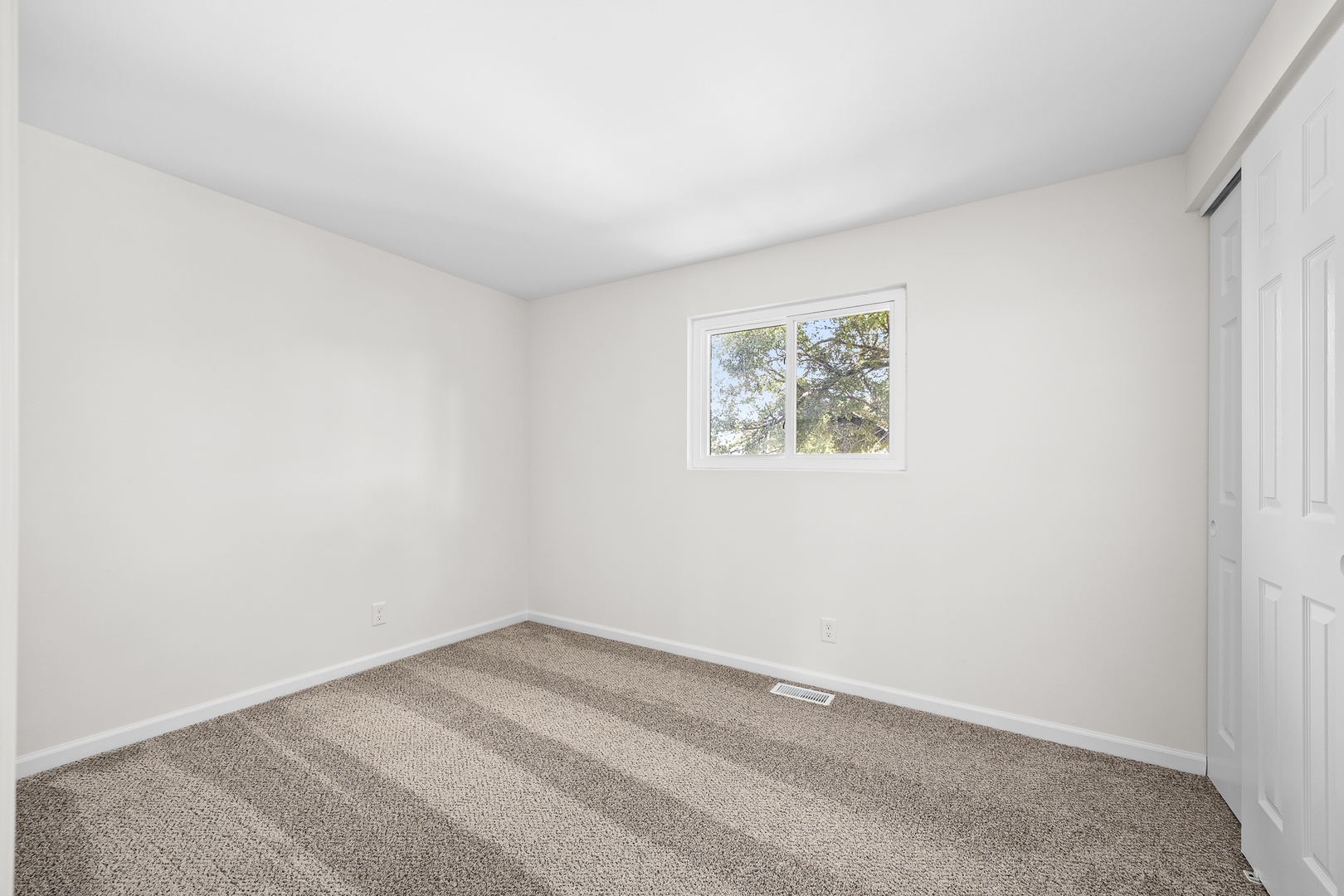 443 Mallview Lane, Bolingbrook, IL 60440