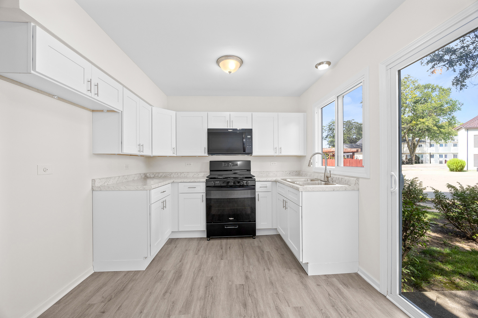 443 Mallview Lane, Bolingbrook, IL 60440