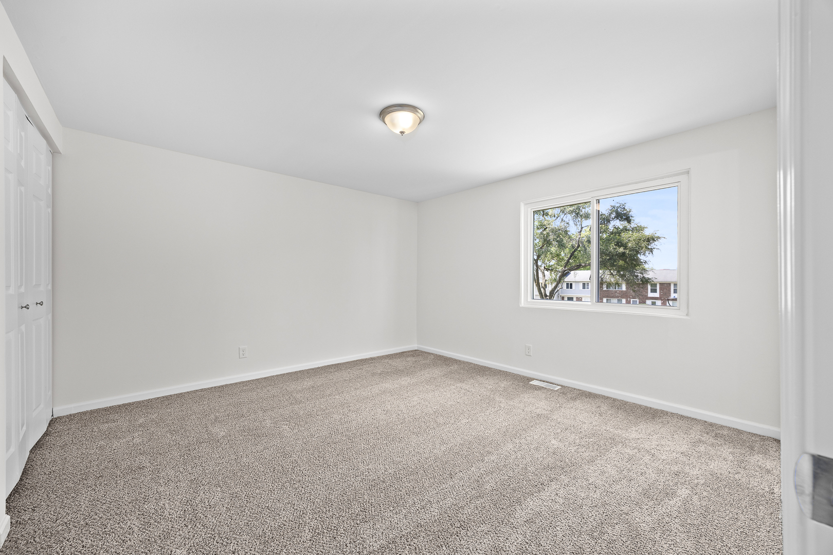 443 Mallview Lane, Bolingbrook, IL 60440