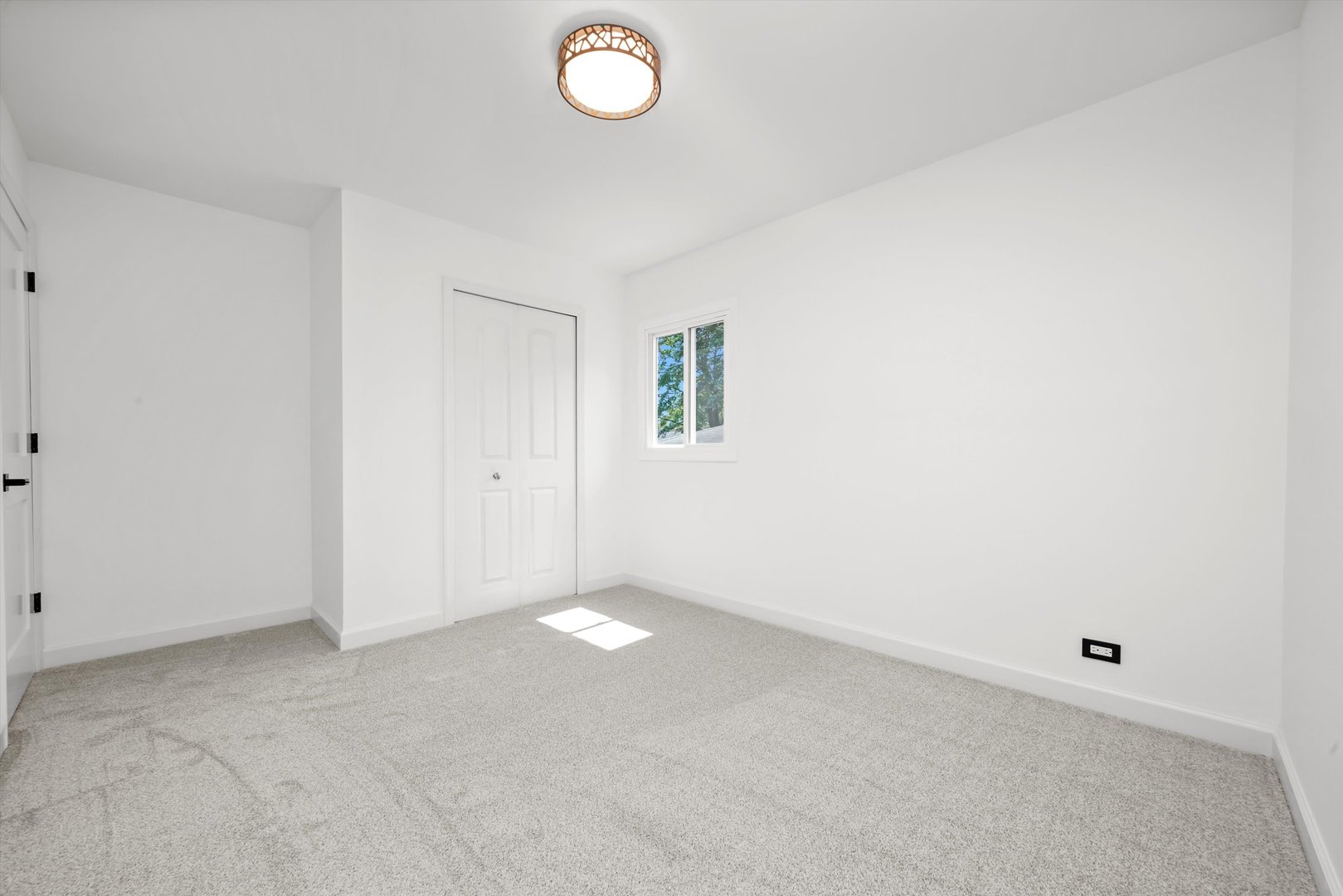 632 White Pine Road, Buffalo Grove, IL 60089