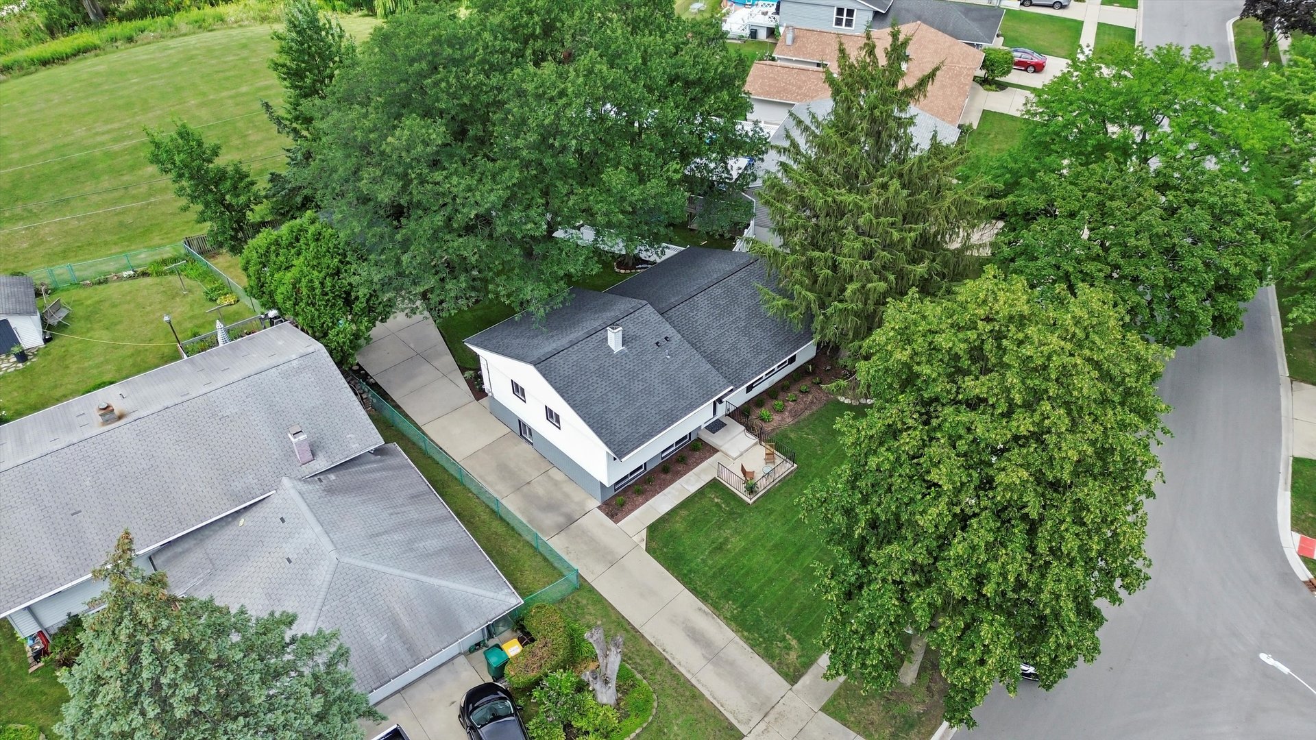 632 White Pine Road, Buffalo Grove, IL 60089