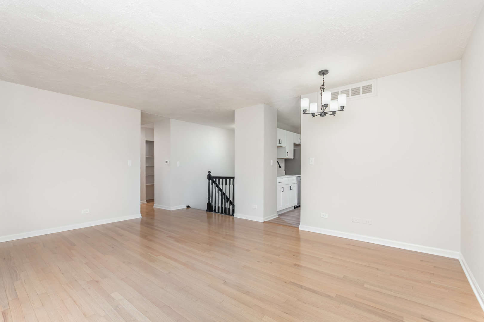 8170 Northway Drive, Hanover Park, IL 60133