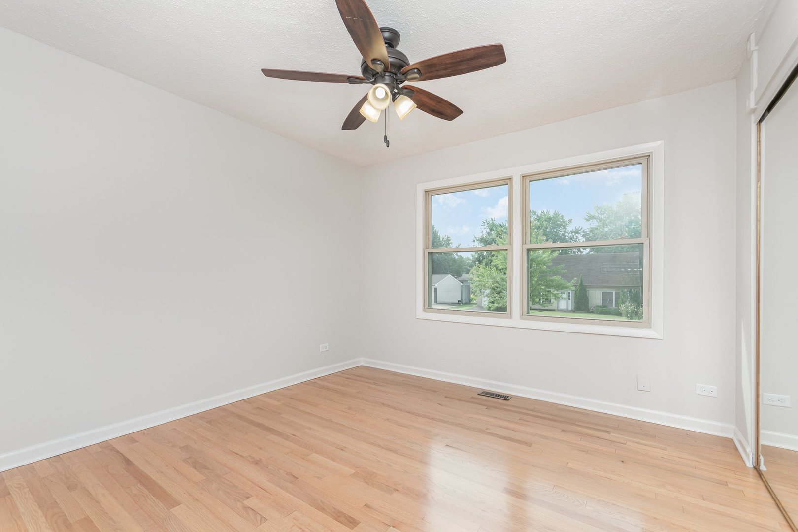 8170 Northway Drive, Hanover Park, IL 60133