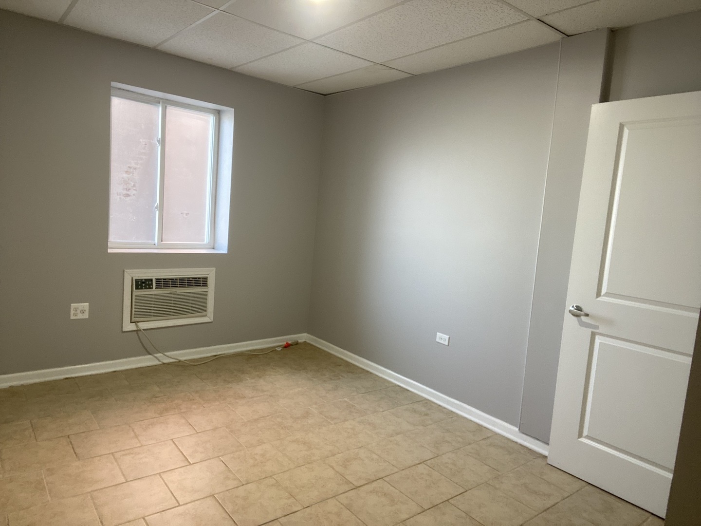 171 N 25th Avenue #8, Melrose Park, IL 60160