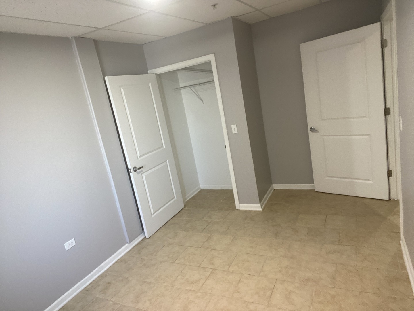 171 N 25th Avenue #8, Melrose Park, IL 60160