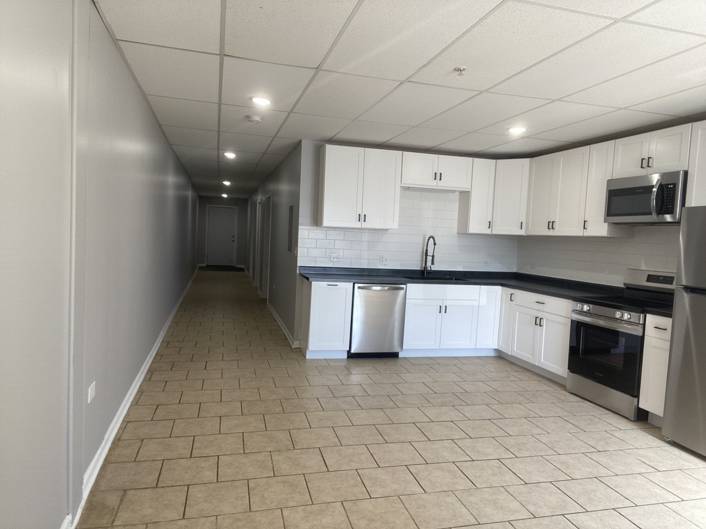 171 N 25th Avenue #8, Melrose Park, IL 60160