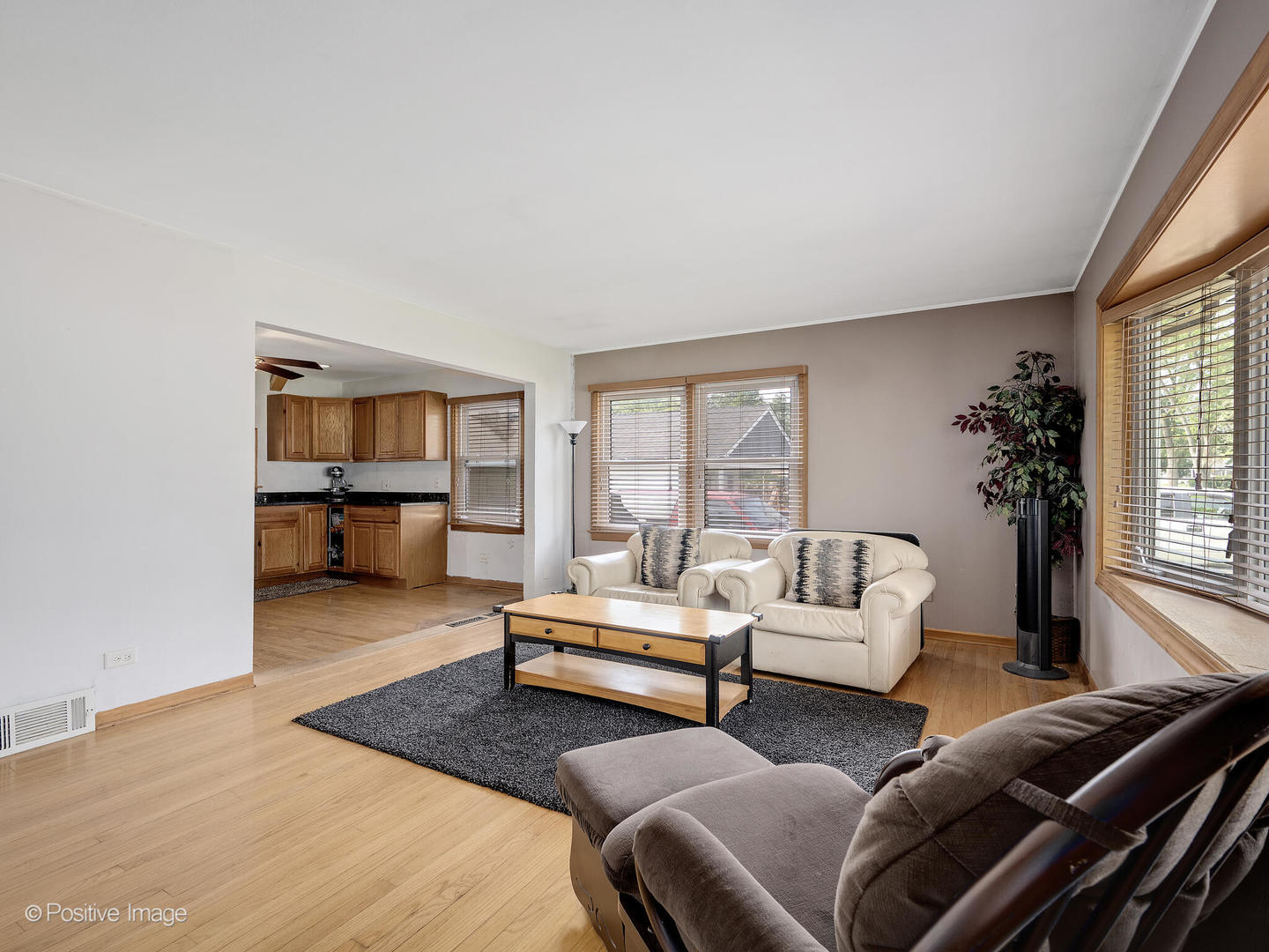 667 N Lombard Avenue, Lombard, IL 60148