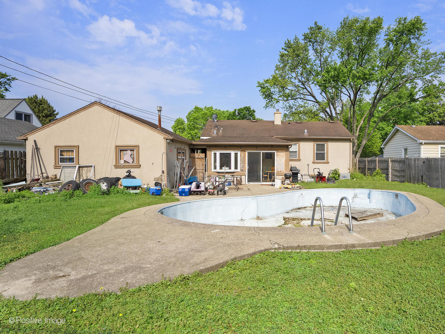 667 N Lombard Avenue, Lombard, IL 60148