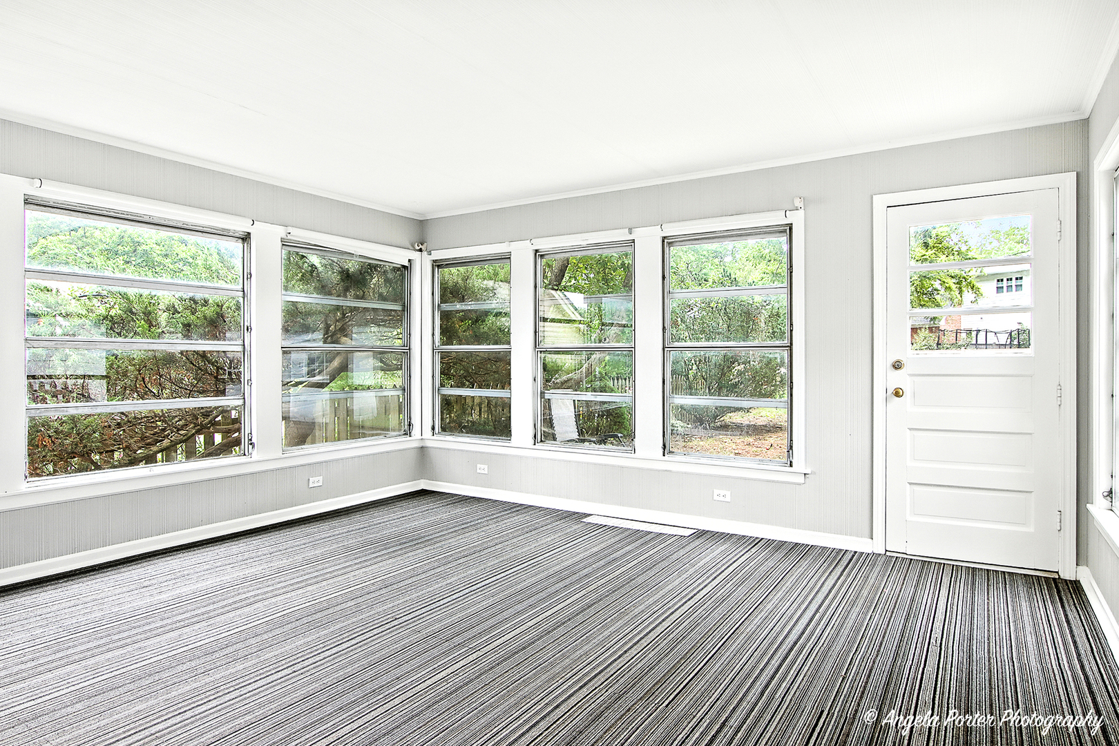906 Pleasant Avenue, Highland Park, IL 60035