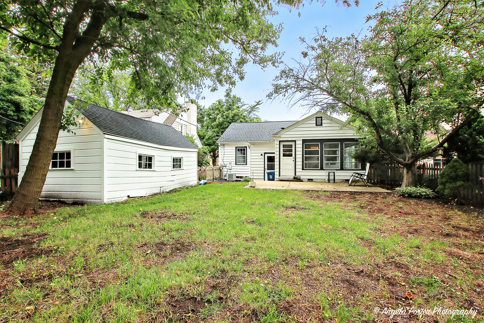 906 Pleasant Avenue, Highland Park, IL 60035