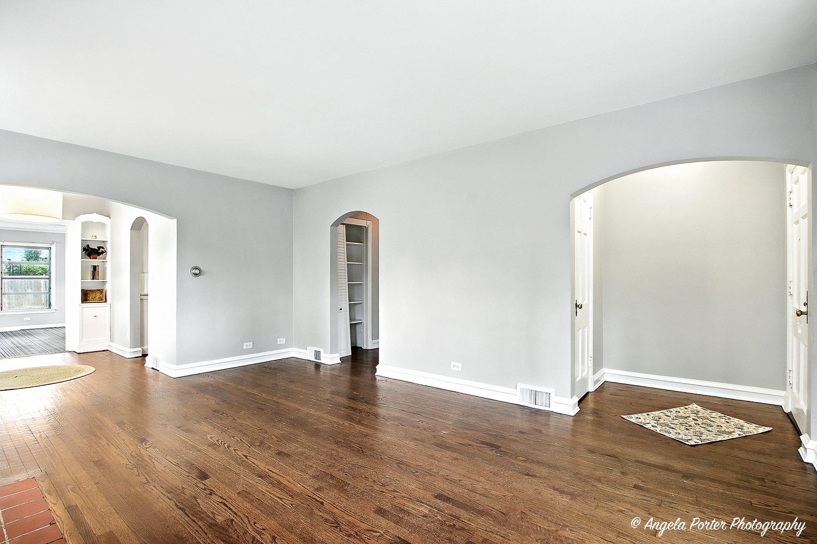 906 Pleasant Avenue, Highland Park, IL 60035