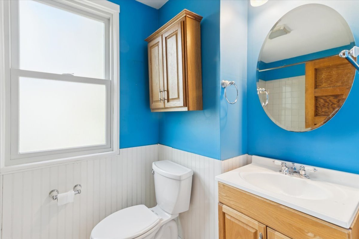 3240 East Avenue, Berwyn, IL 60402