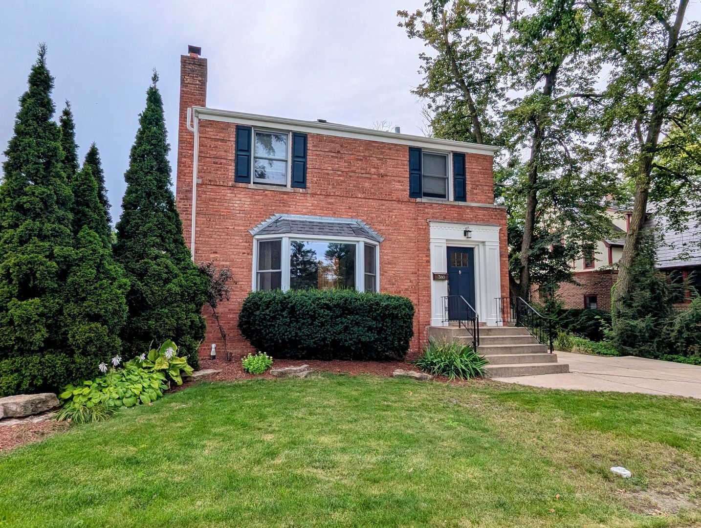 380 S HOLLY Avenue, Elmhurst, IL 60126
