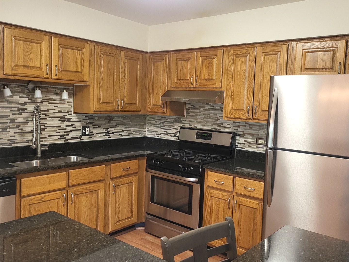 1487 Haverhill Drive #C, Wheaton, IL 60189