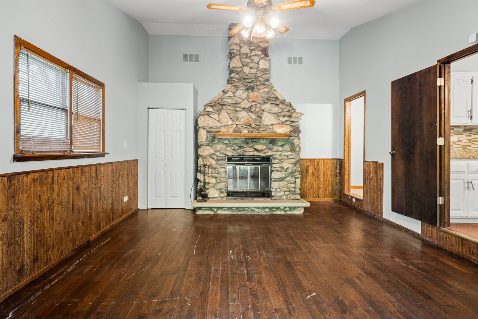 17206 Throop Street, East Hazel Crest, IL 60429
