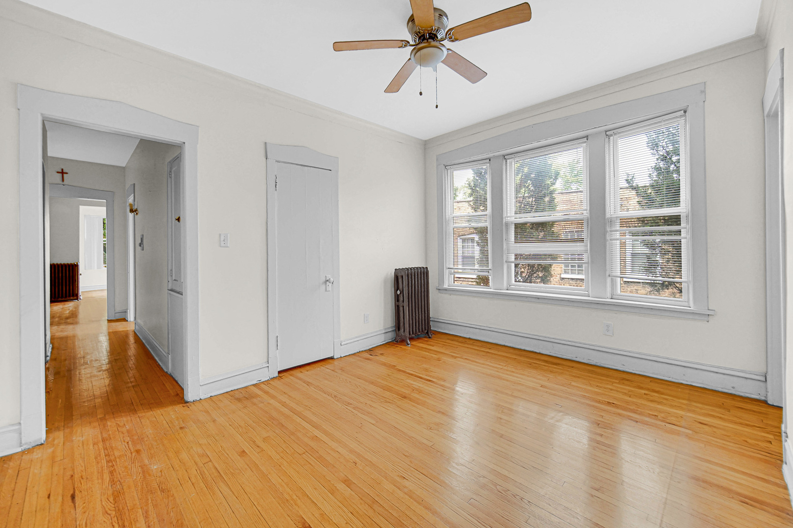7335 S Michigan Avenue, Chicago, IL 60619