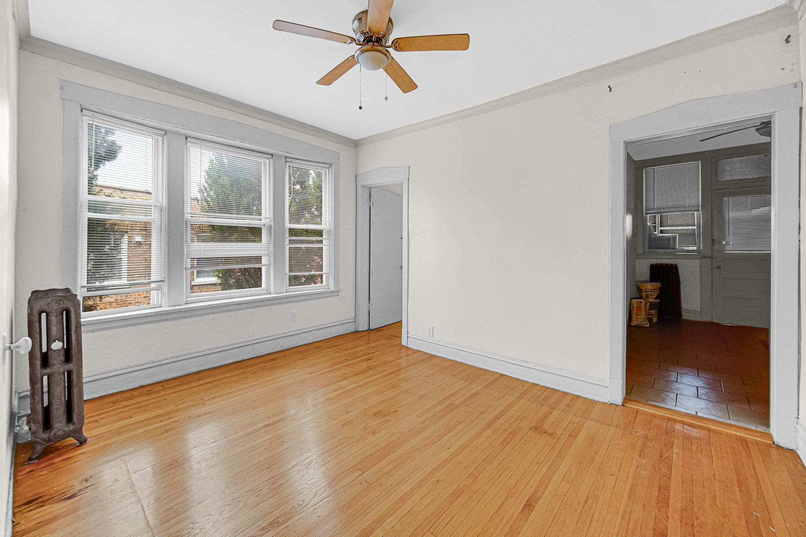 7335 S Michigan Avenue, Chicago, IL 60619