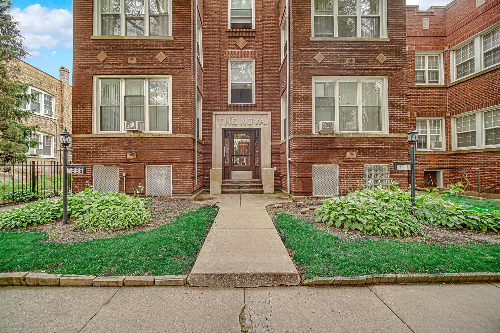 7335 S Michigan Avenue, Chicago, IL 60619