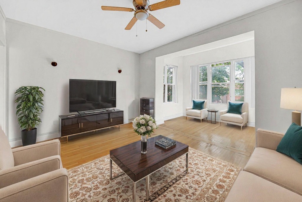 7335 S Michigan Avenue, Chicago, IL 60619