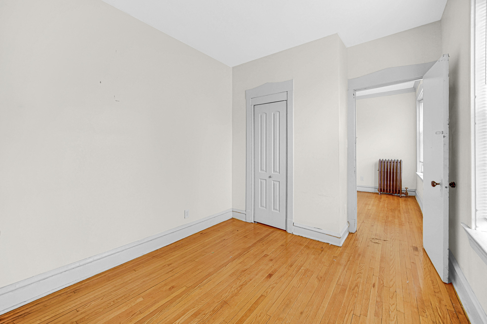 7335 S Michigan Avenue, Chicago, IL 60619