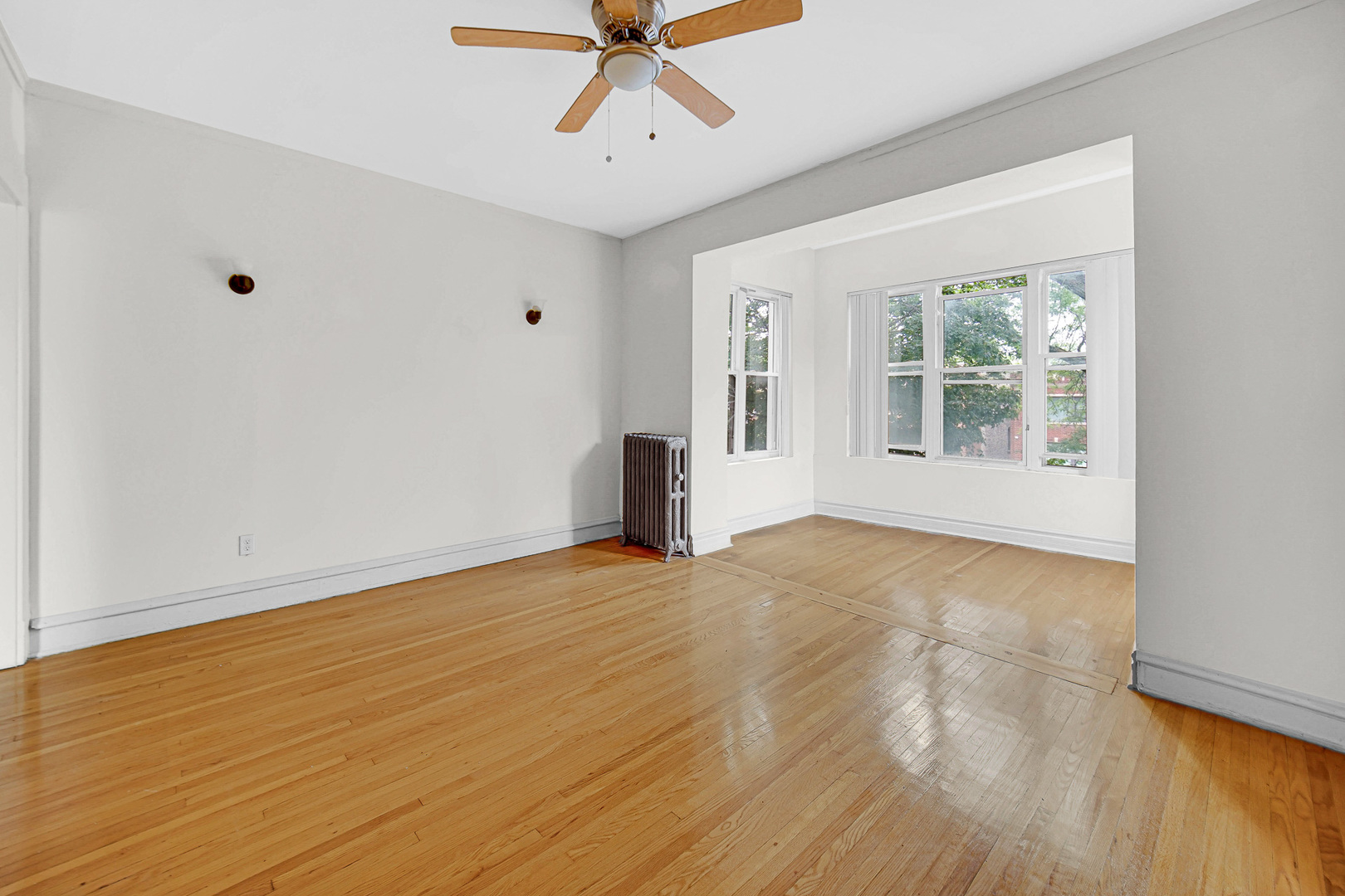 7335 S Michigan Avenue, Chicago, IL 60619