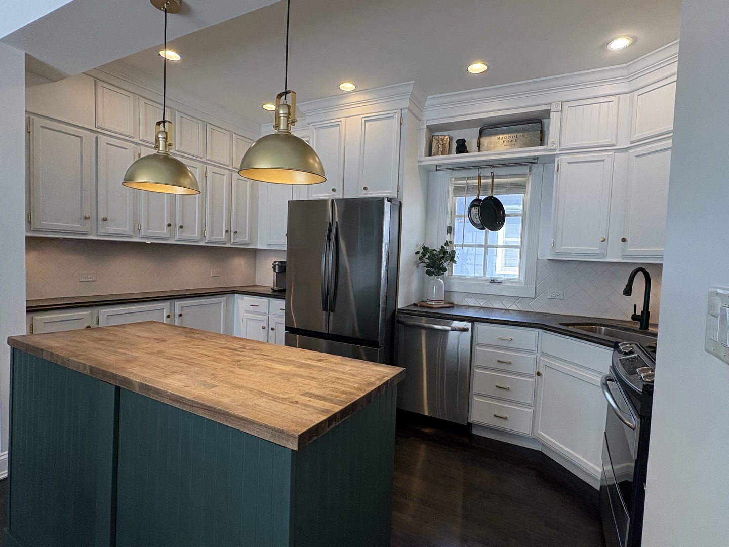 2504 N Budd Street, River Grove, IL 60171