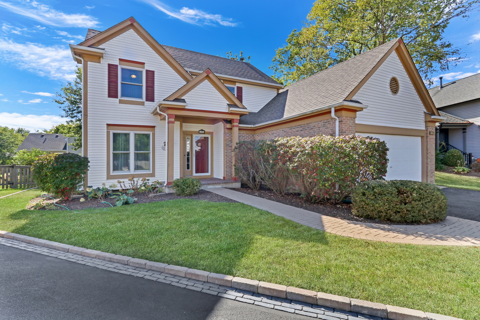 223 Litchfield Court, Grayslake, IL 60030