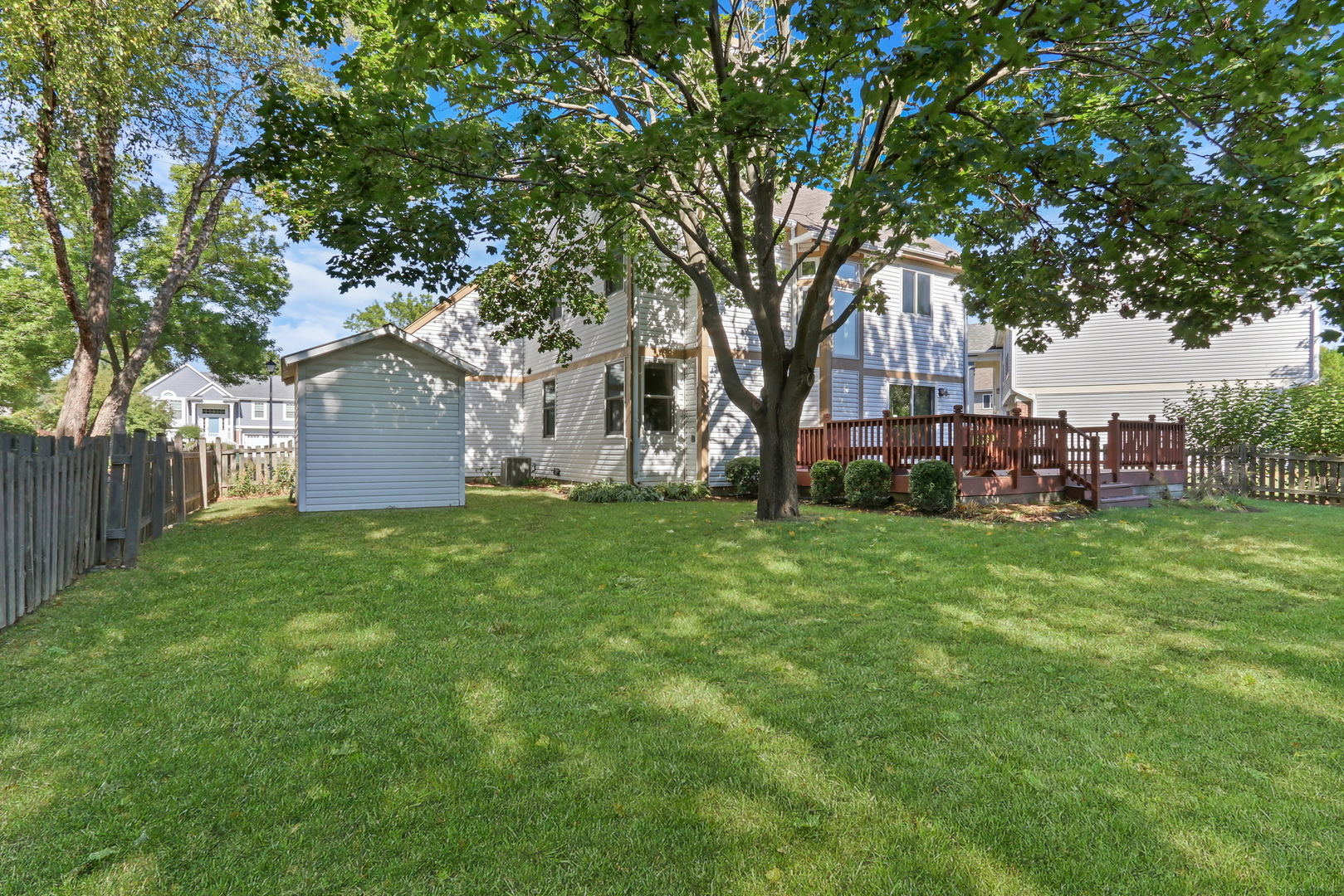 223 Litchfield Court, Grayslake, IL 60030