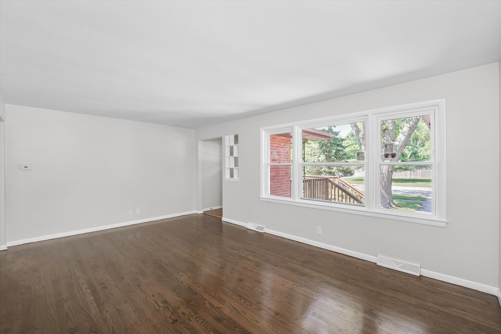 3755 EMERALD Avenue, Steger, IL 60475