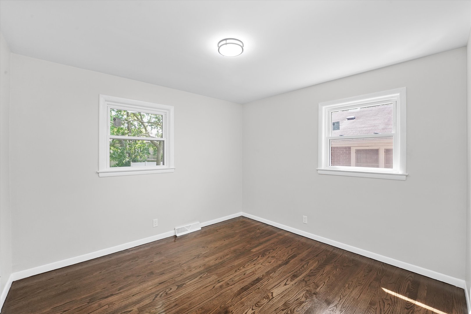 3755 EMERALD Avenue, Steger, IL 60475