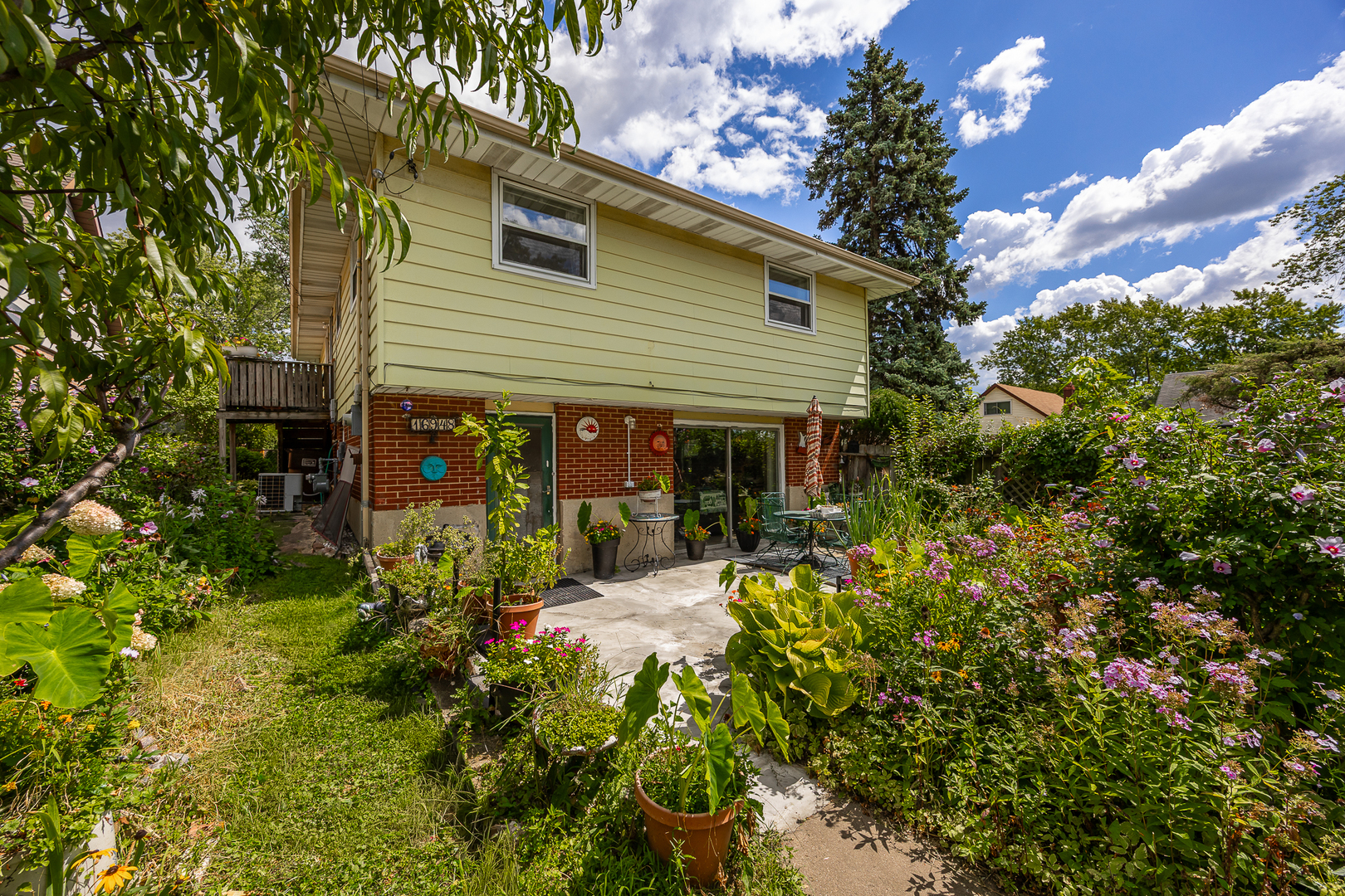 16948 Glen Oaks Drive, Country Club Hills, IL 60478
