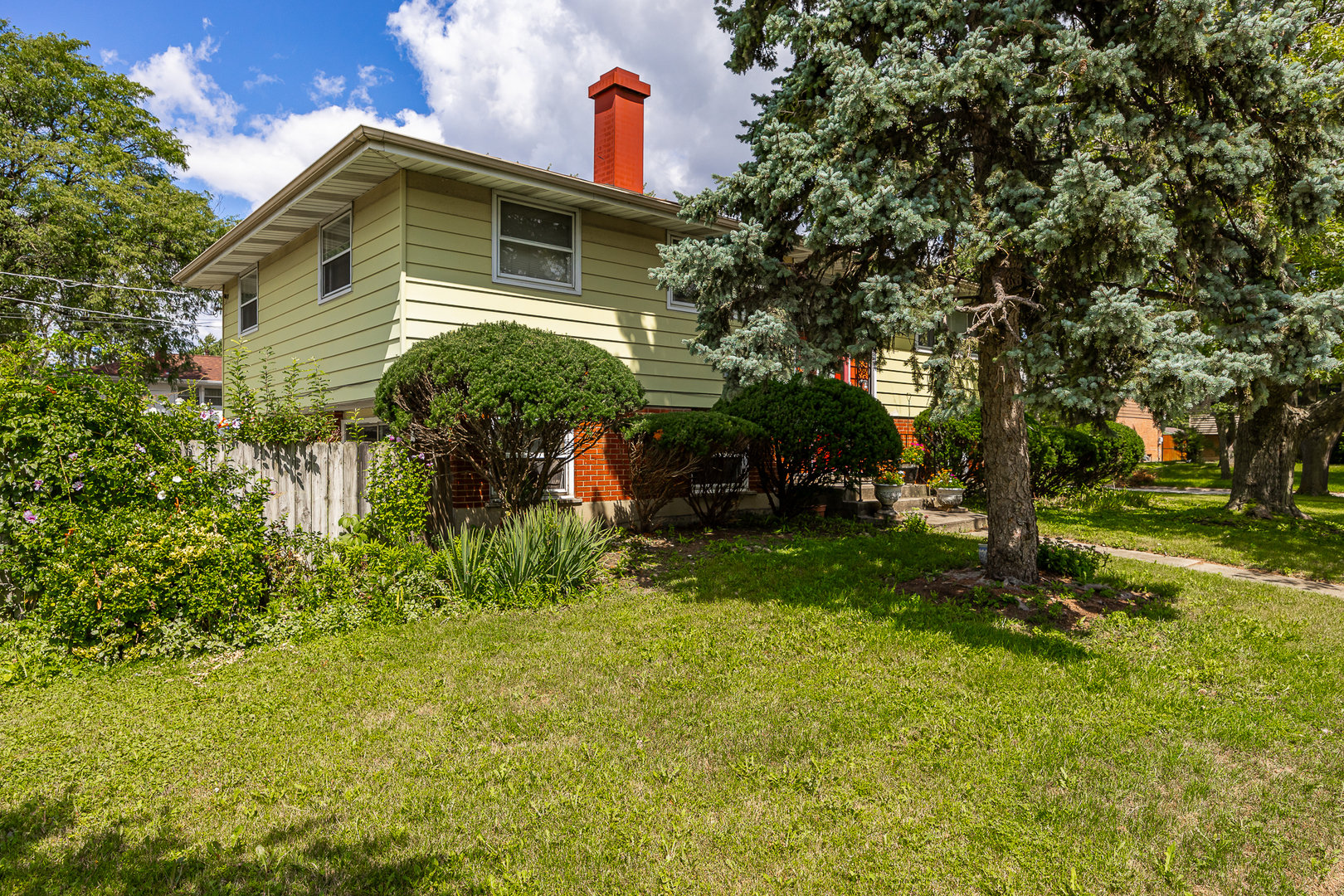 16948 Glen Oaks Drive, Country Club Hills, IL 60478